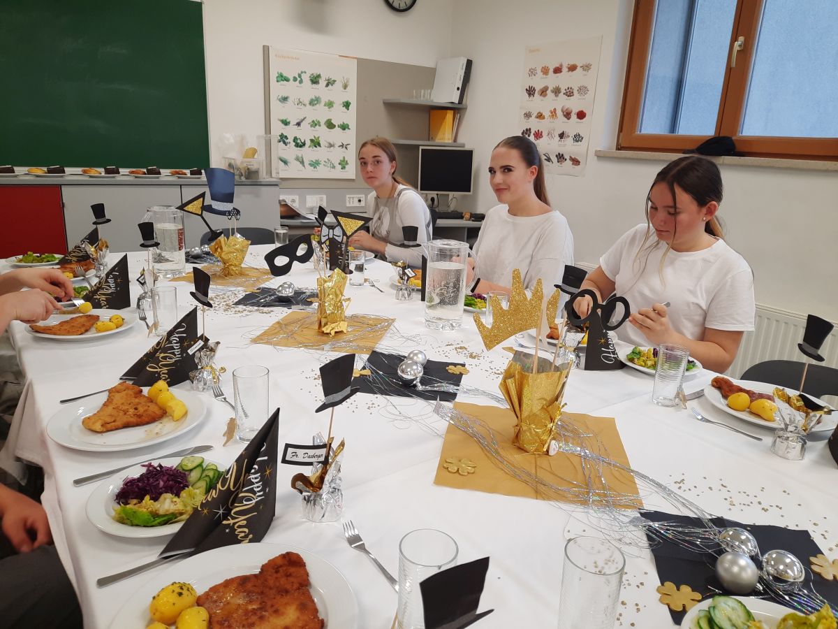 Festtisch zum Jahreswechsel